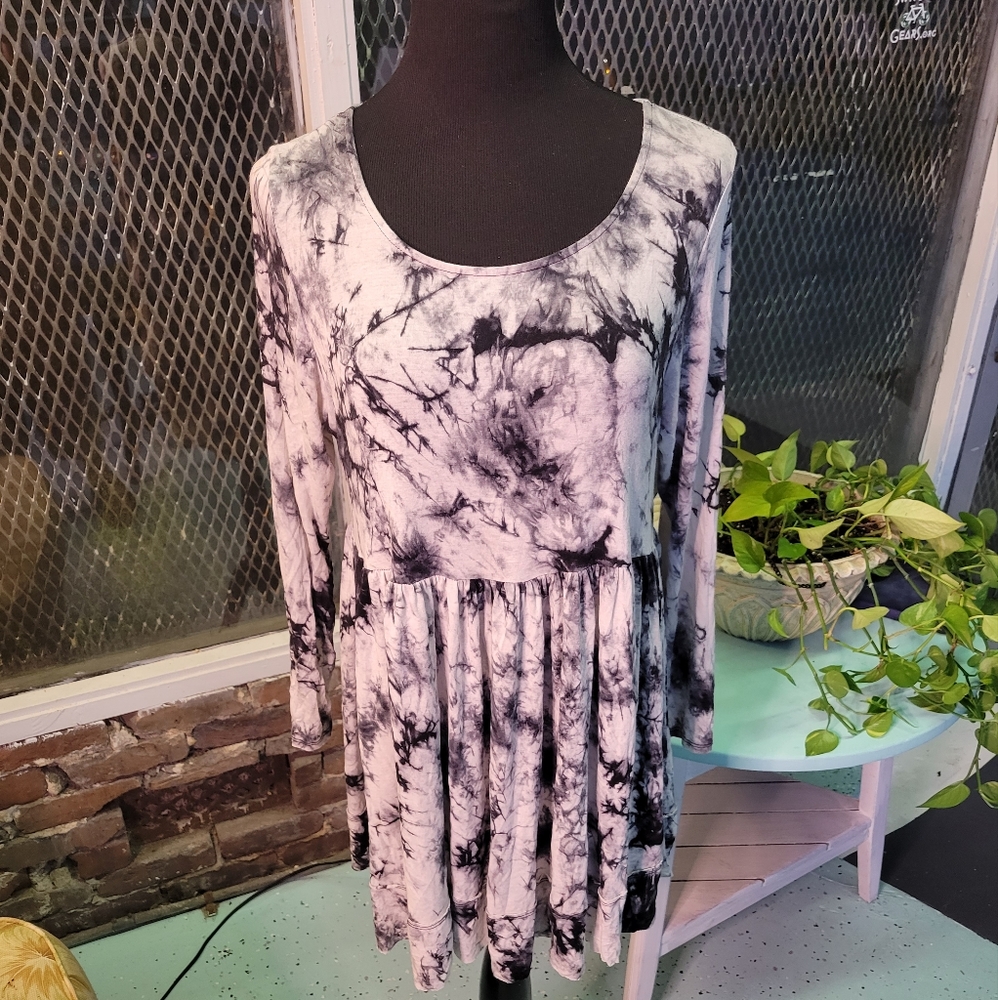 Tie Dye Long Sleeve Dress with Open Lace Up Back